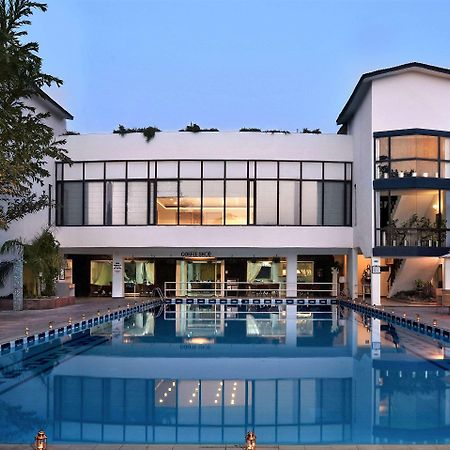 Best Western Resort Country Club Gurgaon Exterior foto