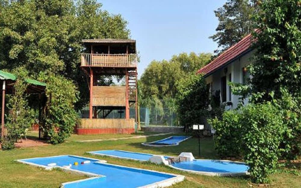 Best Western Resort Country Club Gurgaon Exterior foto