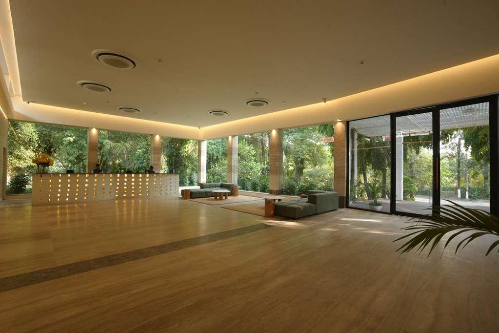 Best Western Resort Country Club Gurgaon Interior foto