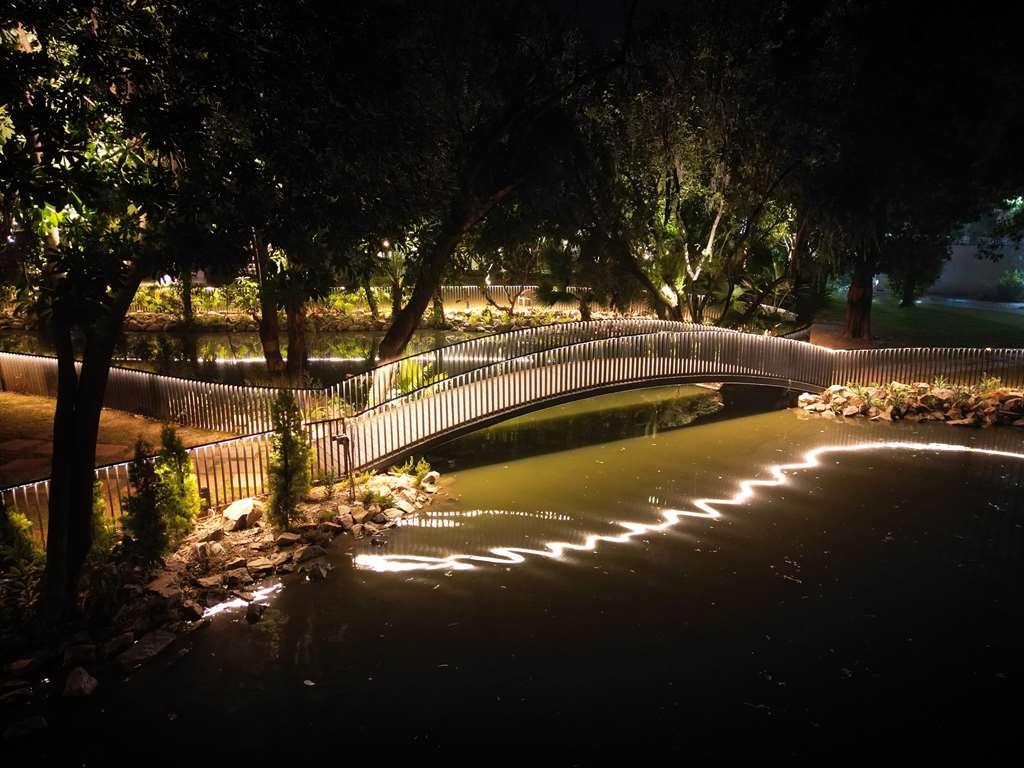 Best Western Resort Country Club Gurgaon Exterior foto